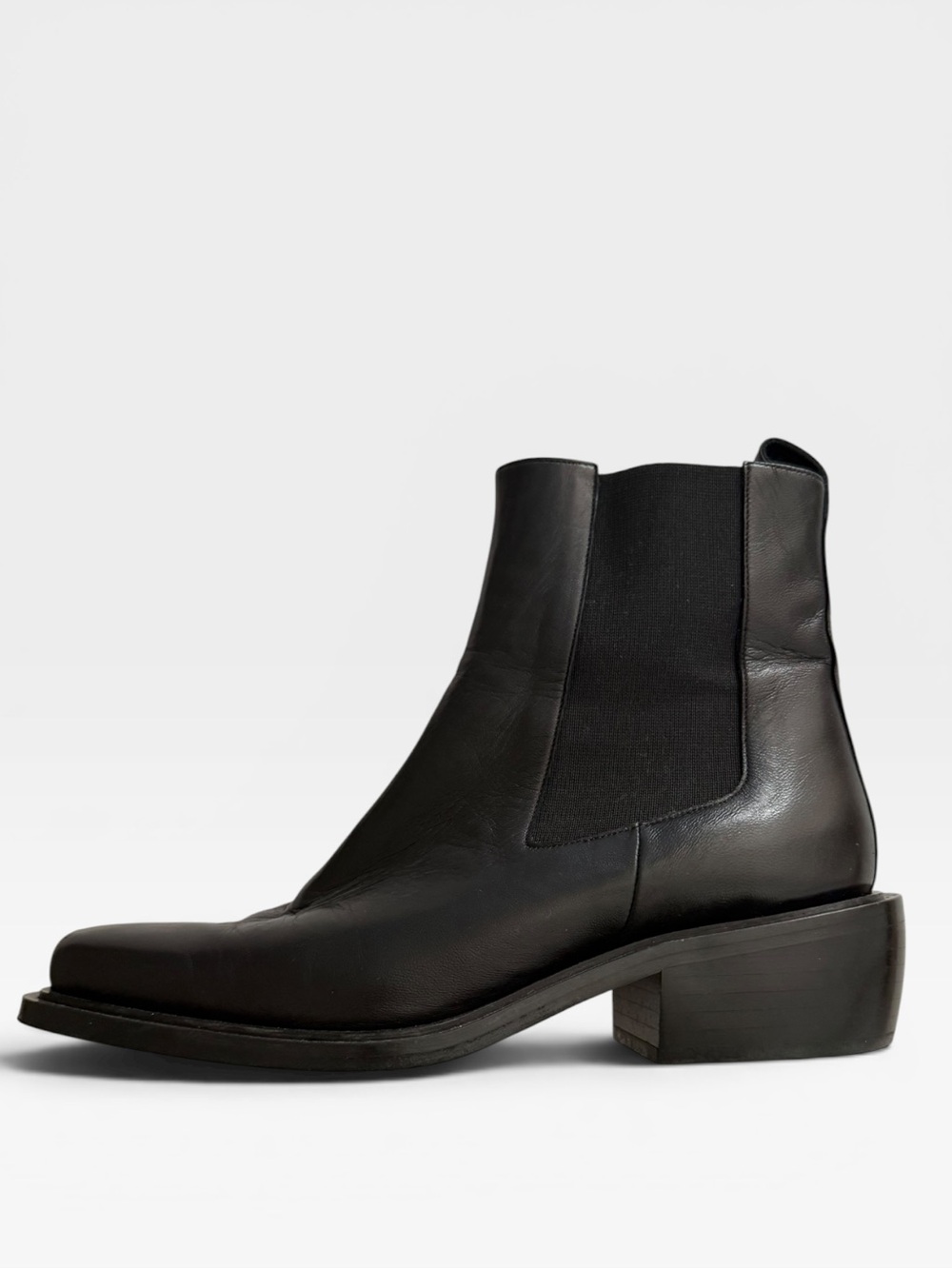 Frame Black Leather Chelsea Boots
